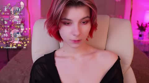 haylaamber online show from January 9, 10:52 am