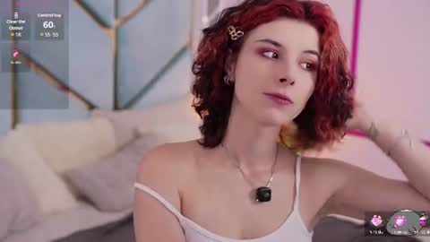 Snapshot of haylaamber chatting on July 16, 1:17 pm haylaamber online show from July 16, 1:17 pm