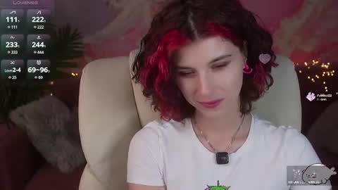 Snapshot of haylaamber chatting on August 1, 1:21 pm haylaamber online show from August 1, 1:21 pm
