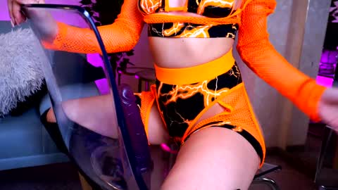 Haylie online show from January 18, 11:11 am