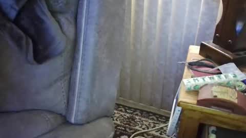 haysay722354422 online show from May 3, 7:31 pm