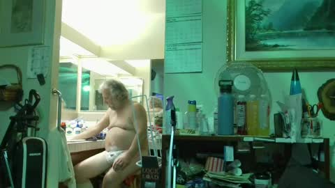 Snapshot of haysay722354422 chatting on June 27, 7:24 am haysay722354422 online show from June 27, 7:24 am