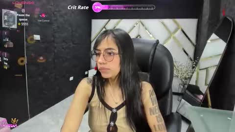 hazel_18_ online show from May 6, 10:04 pm