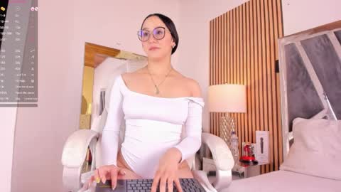  Hazel  online show from February 19, 12:22 pm