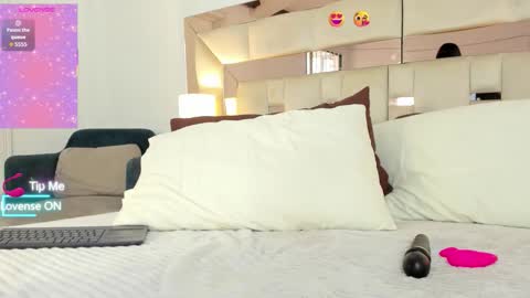  Hazel  online show from January 13, 2:44 pm