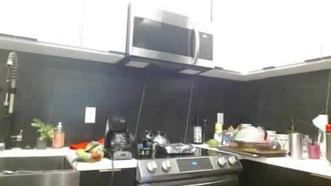 Snapshot of hazel_skye chatting on February 10, 3:16 pm Hazel online show from February 10, 3:16 pm