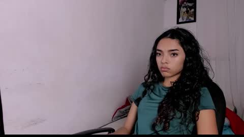 hazel_slim_ online show from March 1, 6:43 pm