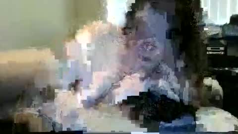 Snapshot of hazelbasil32728 chatting on April 28, 5:40 pm hazelbasil32728 online show from April 28, 5:40 pm