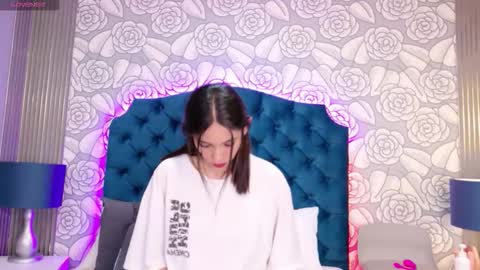 Snapshot of hazelmoret chatting on February 11, 3:11 am HazelMoret online show from February 11, 3:11 am