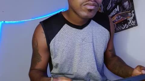 Snapshot of hazlan_420 chatting on February 2, 3:22 pm hazlan_420 online show from February 2, 3:22 pm