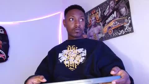 Snapshot of hazlan_420 chatting on February 8, 7:17 pm hazlan_420 online show from February 8, 7:17 pm