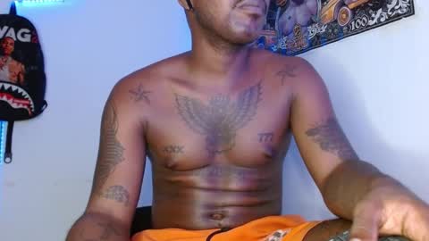 hazlan_420 online show from April 16, 5:30 am