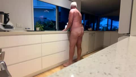 Snapshot of hb2283 chatting on April 24, 8:11 pm h babe online show from April 24, 8:11 pm