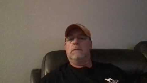 Snapshot of hdeuce22 chatting on March 10, 2:17 am Hdeuce22 online show from March 10, 2:17 am