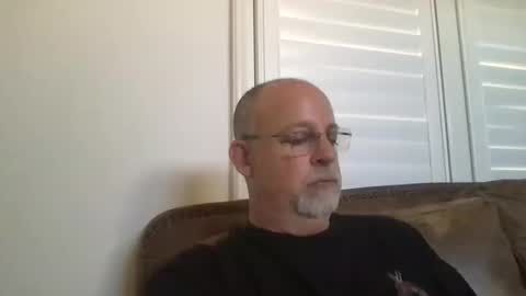 Snapshot of hdeuce22 chatting on October 16, 5:25 pm Hdeuce22 online show from October 16, 5:25 pm