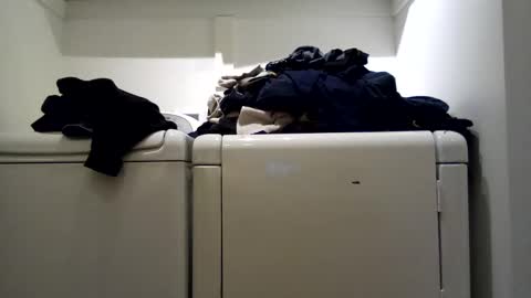 Snapshot of hdrsh08 chatting on December 9, 4:56 am hdrsh08 online show from December 9, 4:56 am