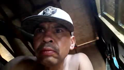 Snapshot of headshop_ chatting on April 19, 1:16 am Cloudznpointzsex online show from April 19, 1:16 am