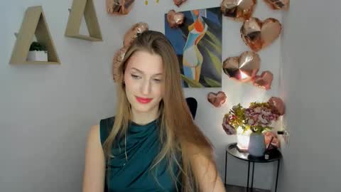 heartedlove_1 online show from February 6, 4:28 am