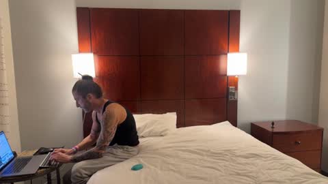 Snapshot of heathaustin8bi7 chatting on January 19, 7:36 am Heath Austin online show from January 19, 7:36 am