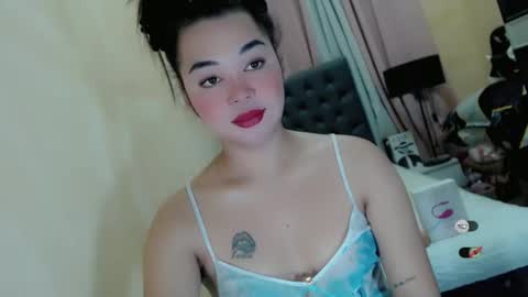 Snapshot of heatmusex_ chatting on April 27, 7:56 pm Kylene3 online show from April 27, 7:56 pm