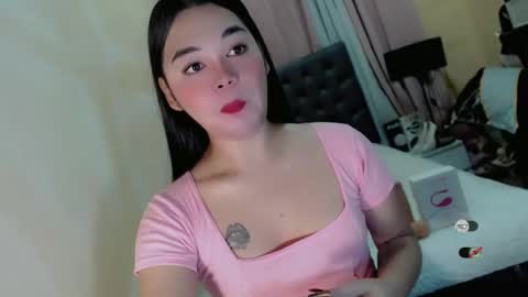 Snapshot of heatmusex_ chatting on May 17, 7:43 pm Kylene3 online show from May 17, 7:43 pm
