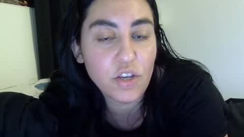 heatwavee online show from March 5, 3:19 pm