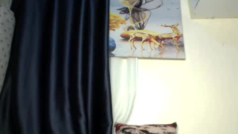 Snapshot of heaven_122 chatting on May 5, 7:00 pm Angel online show from May 5, 7:00 pm
