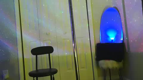 Heavenllyy online show from January 7, 1:06 am