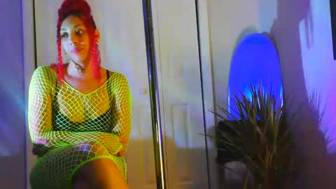 Heavenllyy online show from February 10, 5:25 am