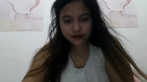 heavenlyeyes69 online show from December 20, 5:25 am