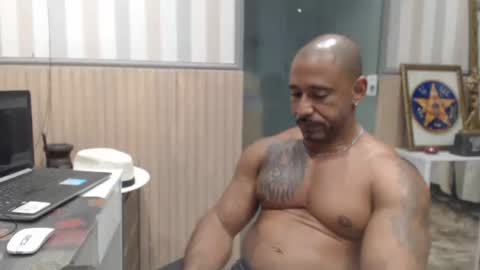 hebertgomes online show from February 28, 3:29 am