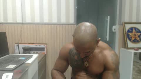 hebertgomes online show from April 2, 11:13 pm