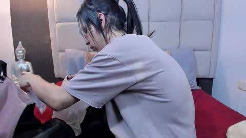 Keira Hecate online show from January 19, 7:15 pm