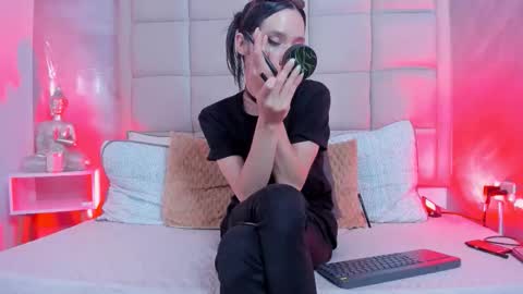 Keira Hecate online show from November 26, 8:10 pm