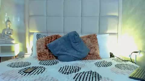 Keira Hecate online show from February 9, 7:40 pm