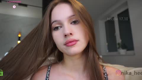 Snapshot of hecola chatting on October 17, 2:19 pm Nika next stream 200pm GMT online show from October 17, 2:19 pm