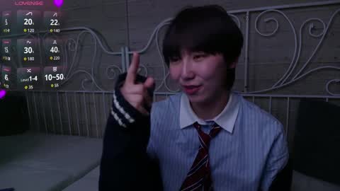 HEEJIN online show from April 6, 3:26 am