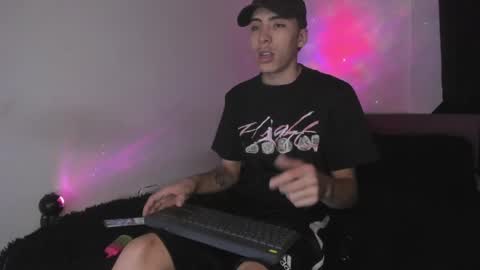 heellboy_ online show from May 23, 2:28 am