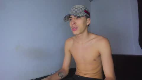 heellboy_ online show from May 24, 3:44 am