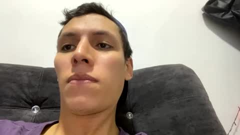 Snapshot of hefesto_69 chatting on December 11, 5:32 am hefesto_69 online show from December 11, 5:32 am