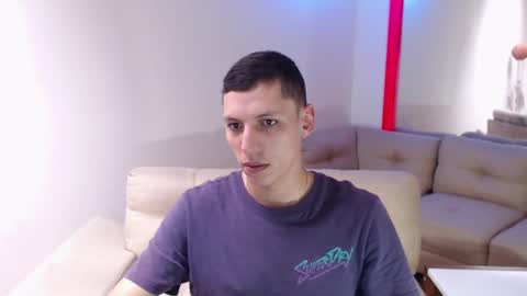 Snapshot of hefesto_69 chatting on March 3, 7:06 pm hefesto_69 online show from March 3, 7:06 pm