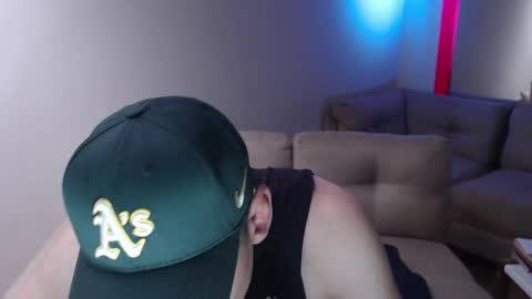 Snapshot of hefesto_69 chatting on September 12, 3:01 pm hefesto_69 online show from September 12, 3:01 pm