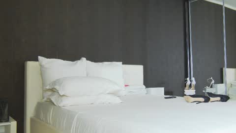 Helen online show from September 9, 4:28 pm