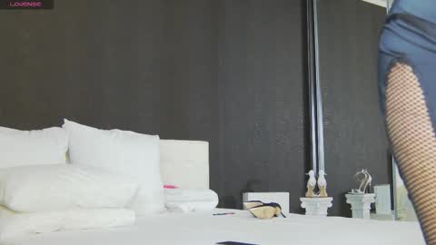 Helen online show from September 25, 1:31 am