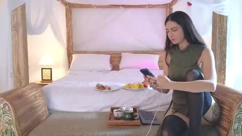 Heidi brunette Foxy red head and Carrie blondie online show from July 15, 2:28 am