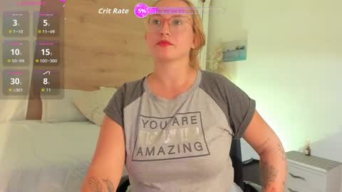 ANTARA REY online show from April 6, 7:15 pm