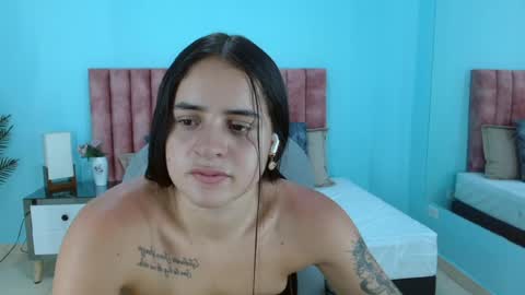 Heidy  online show from May 22, 7:52 pm