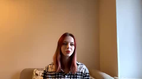 Snapshot of heikesantrmire chatting on October 24, 7:38 am Alice online show from October 24, 7:38 am