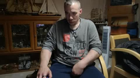 Snapshot of heisherrmann chatting on April 13, 12:38 am xxScubaStevexx online show from April 13, 12:38 am