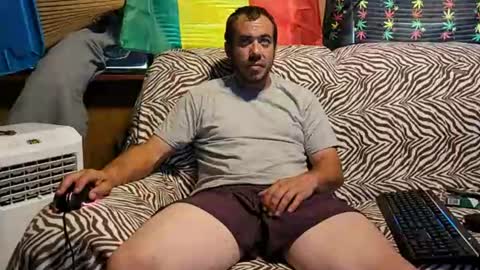 Snapshot of heisherrmann chatting on July 3, 3:18 pm xxScubaStevexx online show from July 3, 3:18 pm